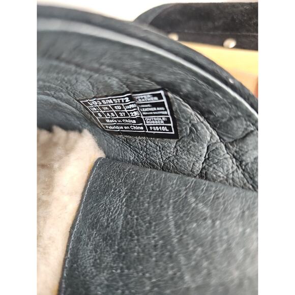 Ugg Women's Black Wooden Studded Heel Suede Heels Size 6 Fleece‎ Lined - Picture 6 of 6